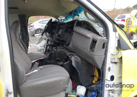 2007 Chevrolet Express Work Van z USA, uszkodzony, nr VIN 1GCHG35VX71127668